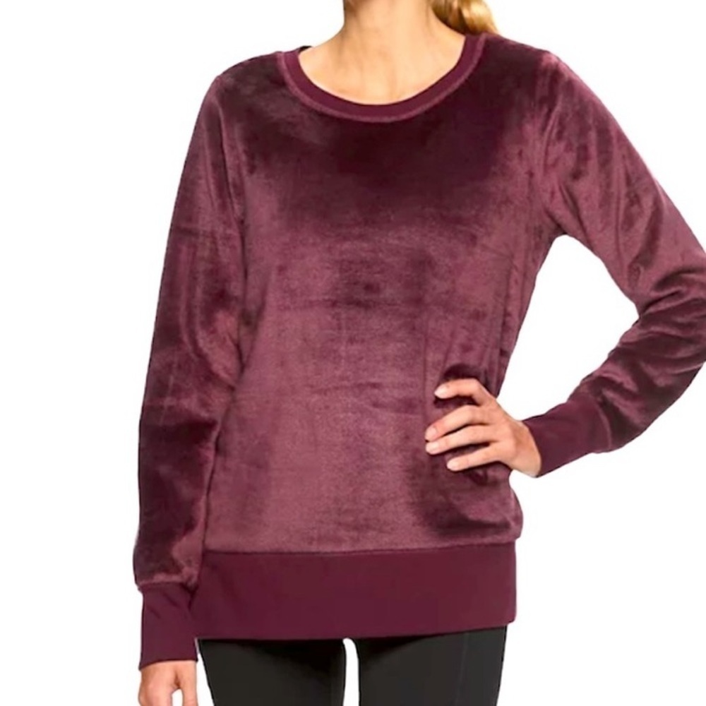 Gaiam Faux-Fur Pullover. Size L